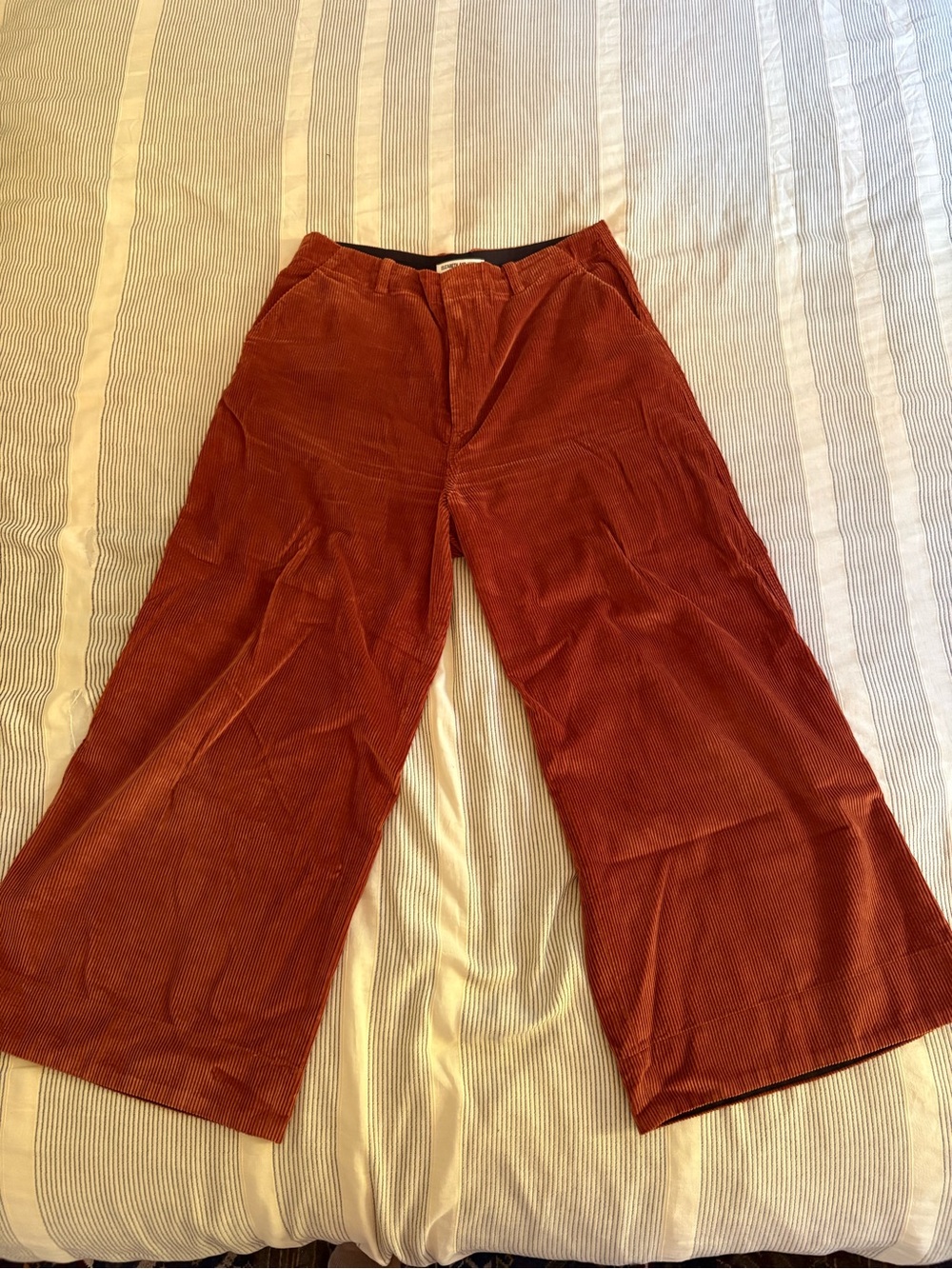 Beautiful Elizabeth and James Pants